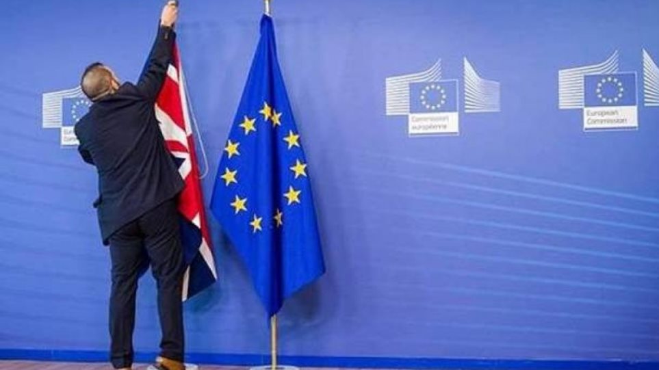 Brexit: Το βρετανικό ΥΠΕΣ θα τερματίσει την ελευθερία κίνησης αν δεν υπάρξει συμφωνία - Φωτογραφία 1