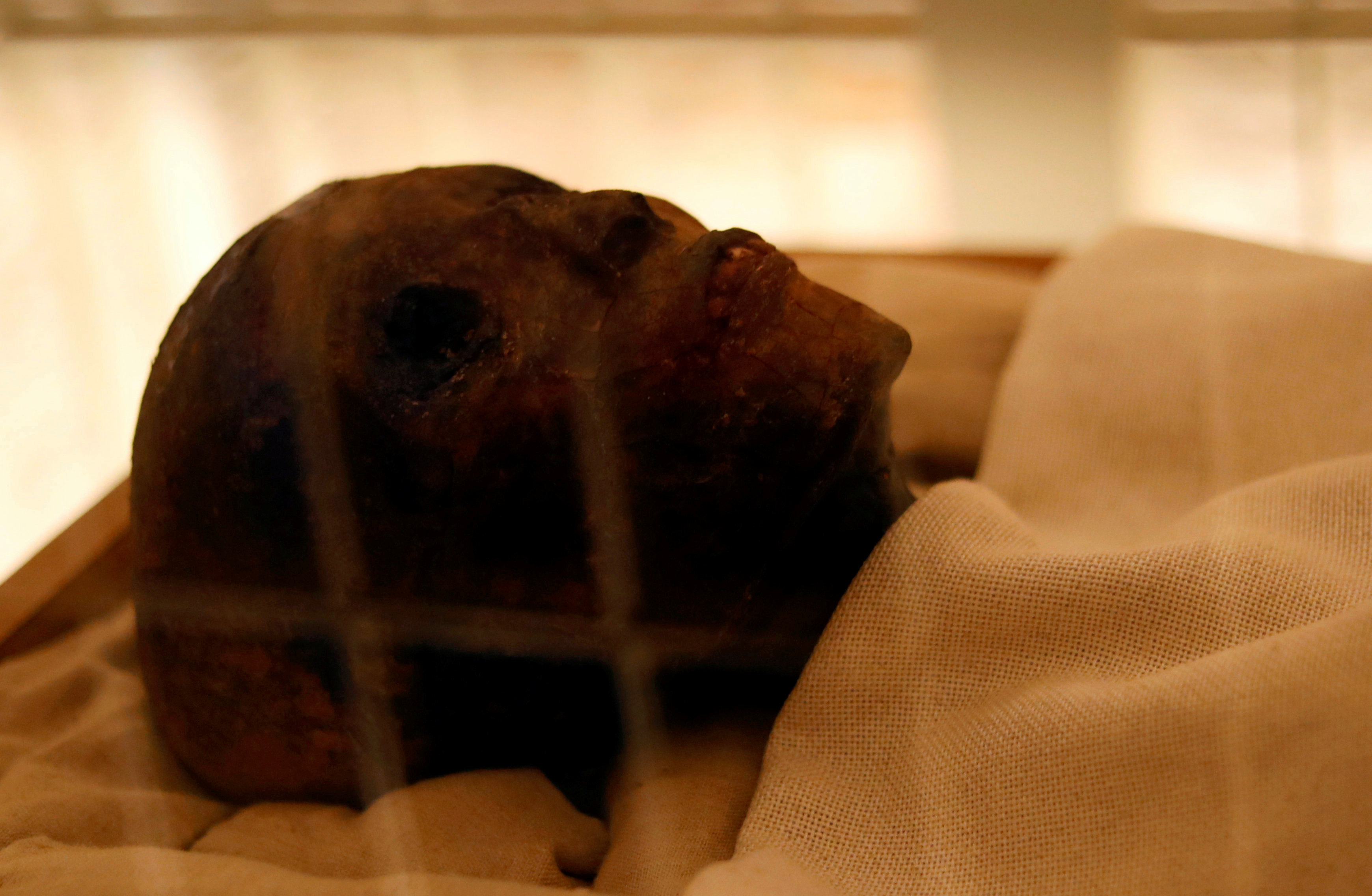 Αποκαλύφθηκε η μούμια του Τουταγχαμών - Ολοκληρώθηκε η συντήρηση του τάφου του Αιγύπτιου Φαράω - Φωτογραφία 2