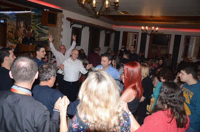 Εξαιρετική επιτυχία, σημείωσε ο χορός του Συλλόγου Πηγαδίων Η ΜΑΝΙΝΑ στη ταβέρνα Η ΣΤΑΝΗ ΤΟΥ ΒΛΑΧΟΥ στην Αθήνα | ΦΩΤΟ-ΒΙΝΤΕΟ - Φωτογραφία 141