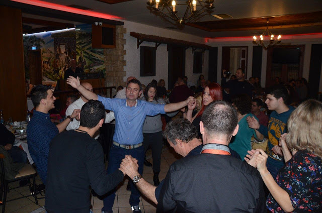 Εξαιρετική επιτυχία, σημείωσε ο χορός του Συλλόγου Πηγαδίων Η ΜΑΝΙΝΑ στη ταβέρνα Η ΣΤΑΝΗ ΤΟΥ ΒΛΑΧΟΥ στην Αθήνα | ΦΩΤΟ-ΒΙΝΤΕΟ - Φωτογραφία 144
