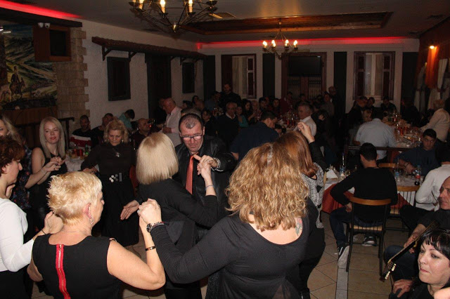 Εξαιρετική επιτυχία, σημείωσε ο χορός του Συλλόγου Πηγαδίων Η ΜΑΝΙΝΑ στη ταβέρνα Η ΣΤΑΝΗ ΤΟΥ ΒΛΑΧΟΥ στην Αθήνα | ΦΩΤΟ-ΒΙΝΤΕΟ - Φωτογραφία 39