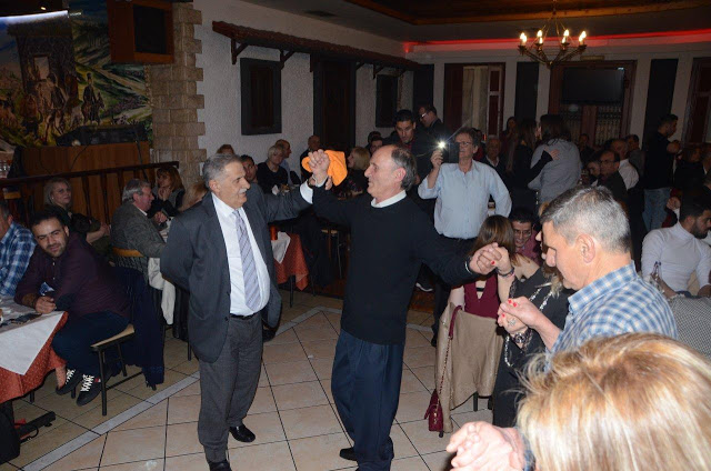 Εξαιρετική επιτυχία, σημείωσε ο χορός του Συλλόγου Πηγαδίων Η ΜΑΝΙΝΑ στη ταβέρνα Η ΣΤΑΝΗ ΤΟΥ ΒΛΑΧΟΥ στην Αθήνα | ΦΩΤΟ-ΒΙΝΤΕΟ - Φωτογραφία 56
