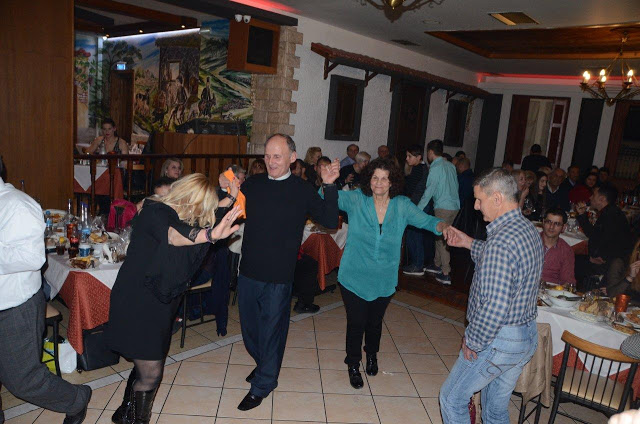 Εξαιρετική επιτυχία, σημείωσε ο χορός του Συλλόγου Πηγαδίων Η ΜΑΝΙΝΑ στη ταβέρνα Η ΣΤΑΝΗ ΤΟΥ ΒΛΑΧΟΥ στην Αθήνα | ΦΩΤΟ-ΒΙΝΤΕΟ - Φωτογραφία 64