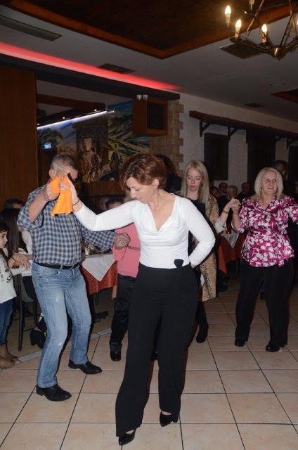 Εξαιρετική επιτυχία, σημείωσε ο χορός του Συλλόγου Πηγαδίων Η ΜΑΝΙΝΑ στη ταβέρνα Η ΣΤΑΝΗ ΤΟΥ ΒΛΑΧΟΥ στην Αθήνα | ΦΩΤΟ-ΒΙΝΤΕΟ - Φωτογραφία 70