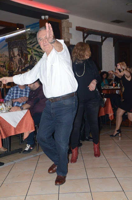 Εξαιρετική επιτυχία, σημείωσε ο χορός του Συλλόγου Πηγαδίων Η ΜΑΝΙΝΑ στη ταβέρνα Η ΣΤΑΝΗ ΤΟΥ ΒΛΑΧΟΥ στην Αθήνα | ΦΩΤΟ-ΒΙΝΤΕΟ - Φωτογραφία 78