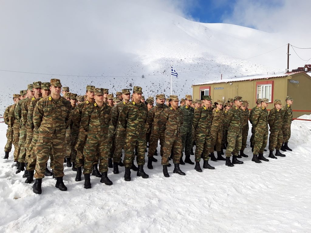 ΓΕΣ: Οι νέοι ηγέτες του Στρατού Ξηράς δεν μασάνε από το κρύο και το χιόνι - Φωτογραφία 8