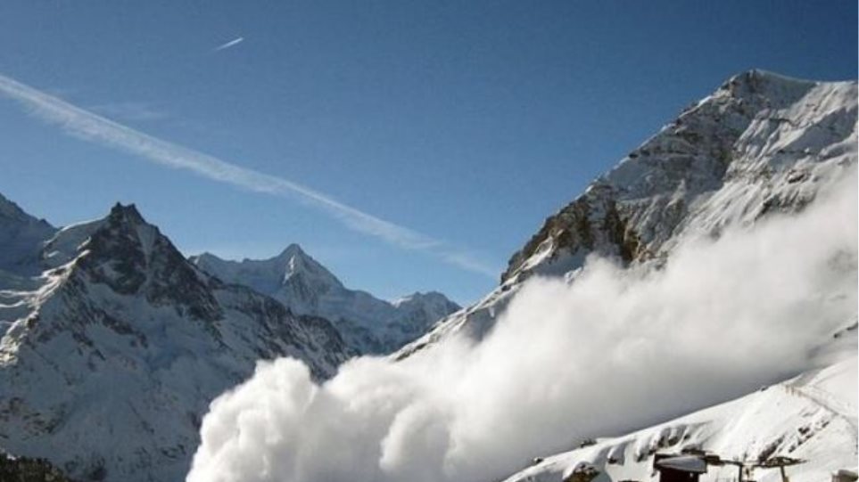 Τουλάχιστον δέκα σκιέρ νεκροί από χιονοστιβάδες στις Άλπεις - Φωτογραφία 1
