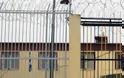 Σε κρίσιμη κατάσταση ο κρατούμενος που αυτοπυρπολήθηκε στη Λάρισα