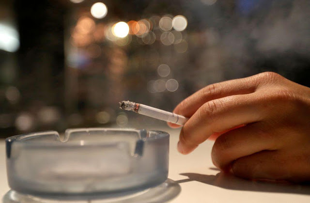 Κάπνισμα: Τι είναι η λευκοπλακία και ποιοι κινδυνεύουν περισσότερο; - Φωτογραφία 2