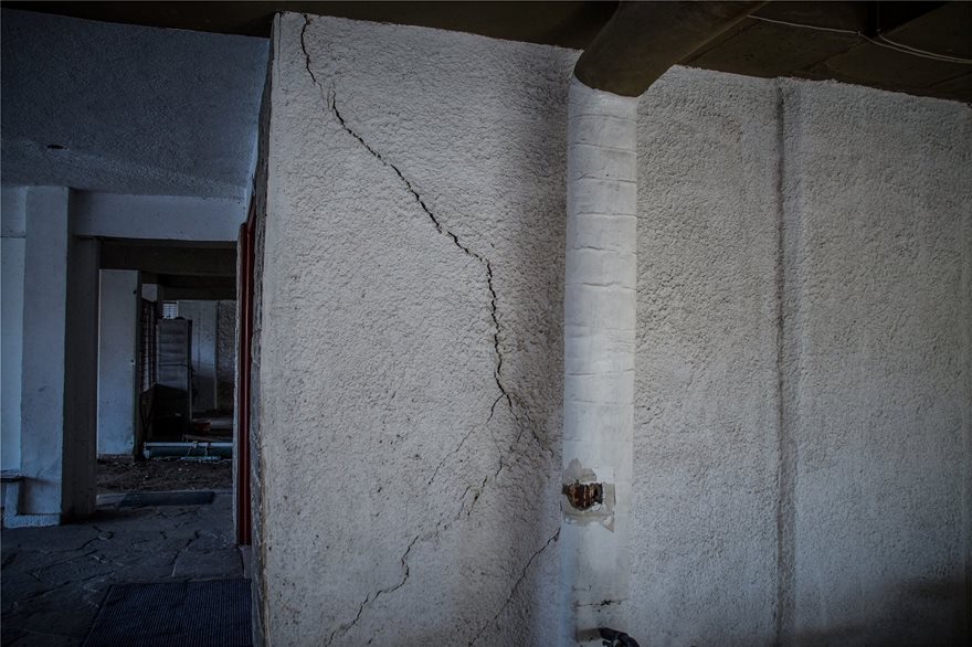 Ζημιές σε σπίτια και διακοπή ρεύματος από τα 5,2 Ρίχτερ στην Πρέβεζα - Φωτογραφία 8