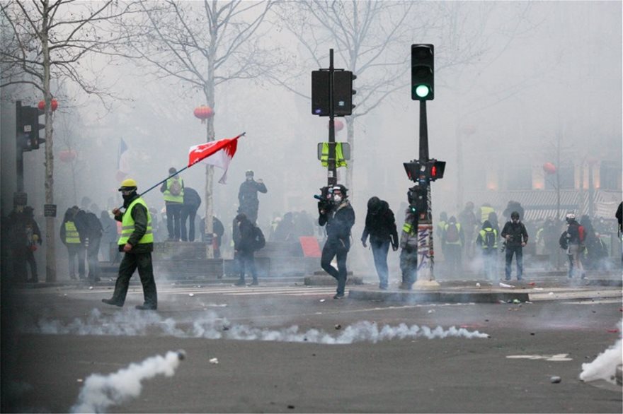 Νέα μεγάλη απεργία στη Γαλλία: Παραλύει για 24 ώρες ο δημόσιος τομέας - Φωτογραφία 2