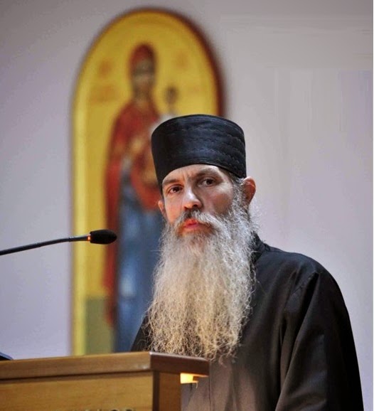 Ομιλία του μοναχού Αρσενίου Βλιαγκόφτη στη Σχολή Γονέων στο Μεσολόγγι - Φωτογραφία 1