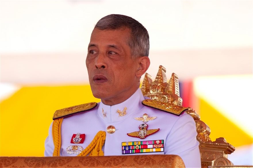 Ταϊλάνδη: Η αδερφή του «βασιλιά με το μπουστάκι» βάζει υποψηφιότητα για πρωθυπουργός! - Φωτογραφία 2