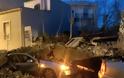 Κατέρρευσε σπίτι στο Γκάζι – Καταπλάκωσε δυο αυτοκίνητα! - Φωτογραφία 3
