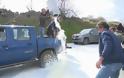 Η Σαρδηνία πλημμύρισε από γάλα: Πρωτοφανής διαμαρτυρία παραγωγών