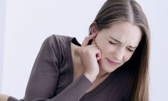 Πόνος στο αυτί: Τι τον προκαλεί και με ποια συμπτώματα εκδηλώνεται; - Φωτογραφία 1