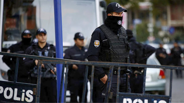 Νέο πογκρόμ συλλήψεων στην Τουρκία σε εξέλιξη - Φωτογραφία 1