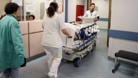 Γρίπη: «Ομερτά» από το υπουργείο Υγείας στα νοσοκομεία για τα θύματα - Φωτογραφία 1