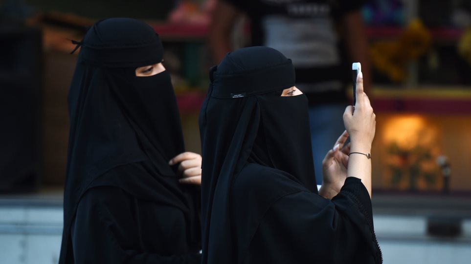 «Ξεπουλάει» στη Σαουδική Αραβία η εφαρμογή για παρακολούθηση συζύγων - Φωτογραφία 1