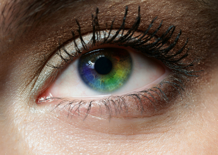 Επτά τρόποι που μπορούν ν’ αλλάξουν το χρώμα των ματιών σας - Φωτογραφία 8