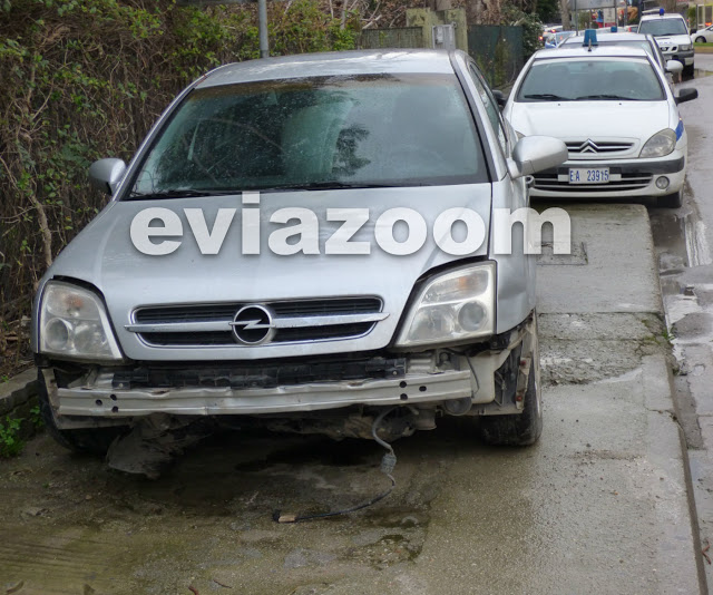 Xαλκίδα: Αυτοκίνητο της Ασφάλειας τράκαρε στην διάρκεια καταδίωξης - Φωτογραφία 1