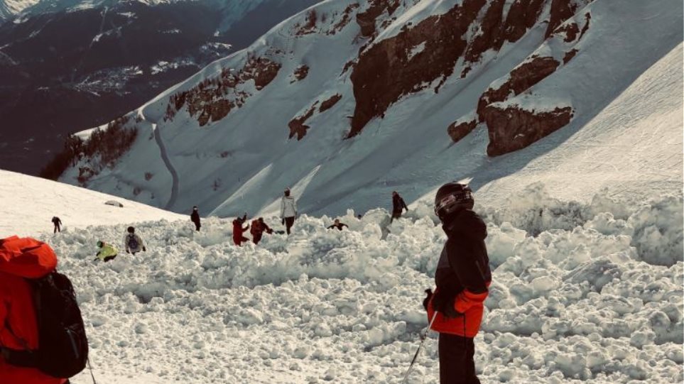 Ελβετία: Χιονοστιβάδα «έθαψε» σκιέρ στο χιονοδρομικό κέντρο Κραν Μοντανά - Φωτογραφία 1