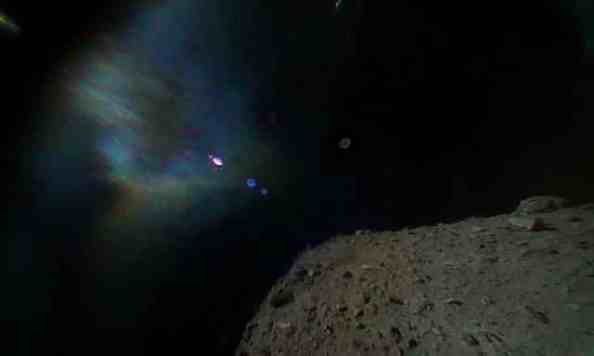 Το πρώτο δείγμα από τον αστεροειδή Ριούγκου ετοιμάζεται να συλλέξει το Hayabusa 2 - Φωτογραφία 2