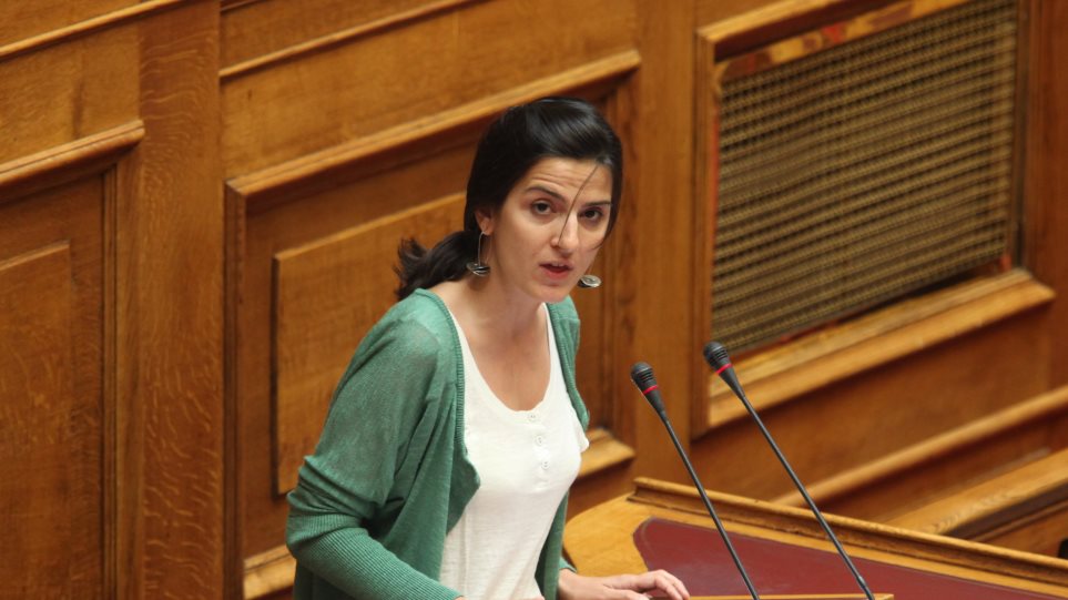 Πρώην βουλευτής του ΣΥΡΙΖΑ για Πολάκη: Η αντανάκλαση στον καθρέπτη μπορεί να μας τρομάξει - Φωτογραφία 1