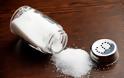 Ατοπική δερματίτιδα: Μήπως να «κόβατε» το πολύ αλάτι;