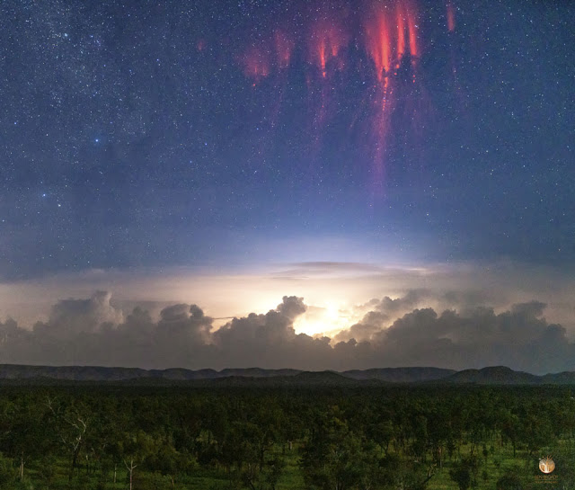 Red Sprite Lightning over Kununurra - Φωτογραφία 1