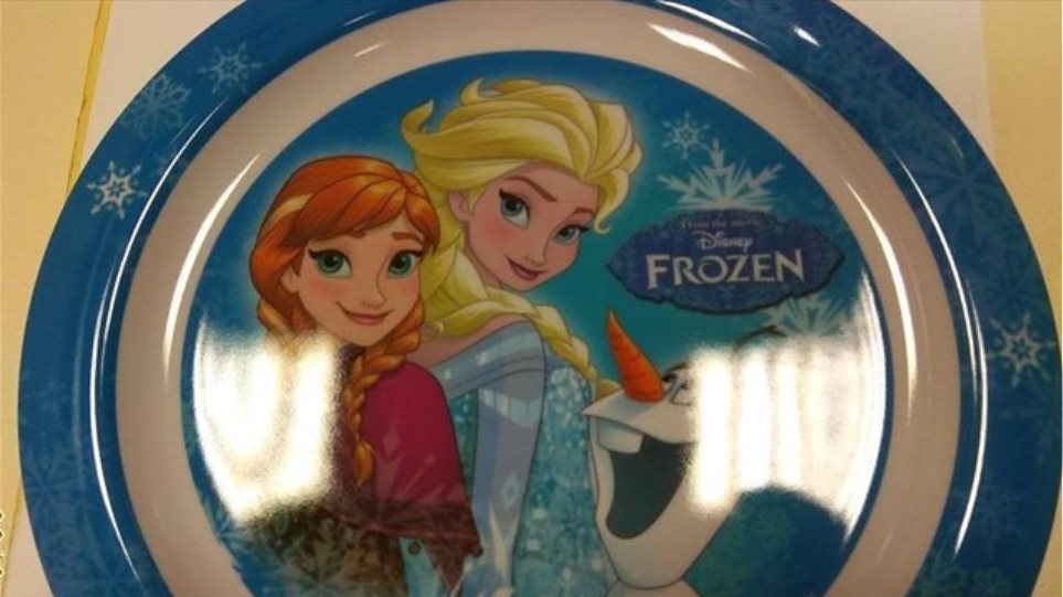 Ο ΕΦΕΤ ανακαλεί παιδικό πιάτο με παράσταση από την ταινία «Frozen» - Φωτογραφία 1