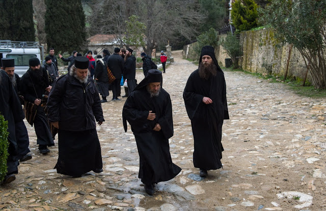 11751 - Φωτογραφίες από την πανήγυρη του Αγίου Συμεών, κτίτορα της  Ιεράς Μονής Χιλιανδαρίου Αγίου Όρους. Η προσλαλιά του Δοχειαρίτη Ηγουμένου Αρχιμ. Αμφιλόχιου - Φωτογραφία 4