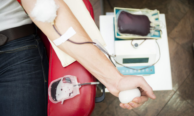 Η Αιμοδοσία… αιμορραγεί: Εισαγόμενο αίμα πάει σε ένα μόνο νοσοκομείο την ώρα που δεκάδες άλλα πασχίζουν να καλύψουν τις ανάγκες - Φωτογραφία 1