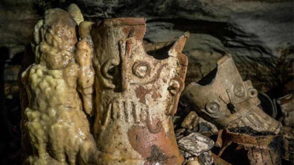 Μεγάλη ανακάλυψη στο Μεξικό: Εκατοντάδες ανέγγιχτα τελετουργικά αντικείμενα 1.000 χρόνων των Μάγια - Φωτογραφία 1