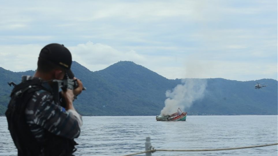 Το Ανόι καταγγέλλει πως κινεζικό σκάφος βύθισε βιετναμέζικο αλιευτικό - Φωτογραφία 1