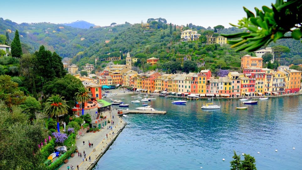 Πρόστιμο έως 2.500 ευρώ στους τουρίστες που διασχίζουν το Cinque Terre με σαγιονάρες - Φωτογραφία 1