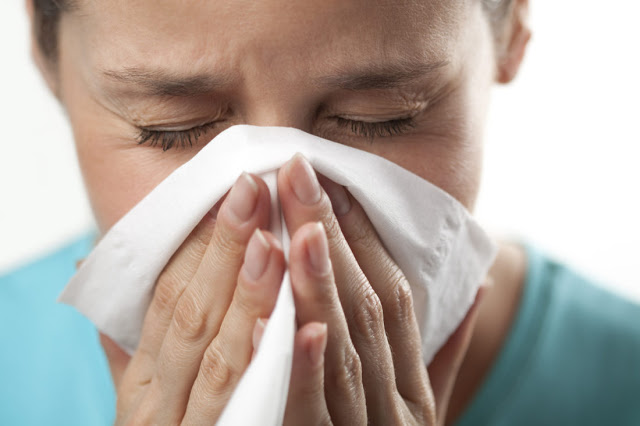 Ποιοι κίνδυνοι εγκυμονούν για την υγεία των ματιών σας από τη γρίπη και το κοινό κρυολόγημα; - Φωτογραφία 1