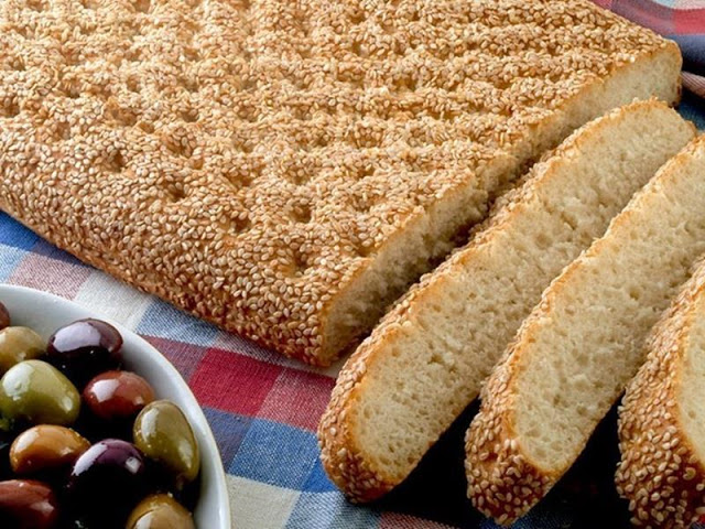 Λαγάνα: Ποια είναι η ιστορία του πατροπαράδοτου ψωμιού της Καθαράς Δευτέρας; - Φωτογραφία 2