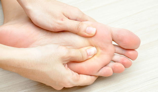 Τι είναι το σύνδρομο Morton’s που προκαλεί μούδιασμα στα δάχτυλα των ποδιών; - Φωτογραφία 1