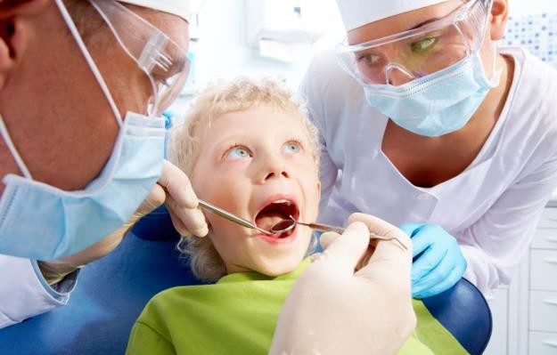 Οδοντιατρική κάλυψη παιδιών από τον ΕΟΠΥΥ: Τι ποσό καλύπτει και γιατί αντιδρούν οι οδοντίατροι - Φωτογραφία 1