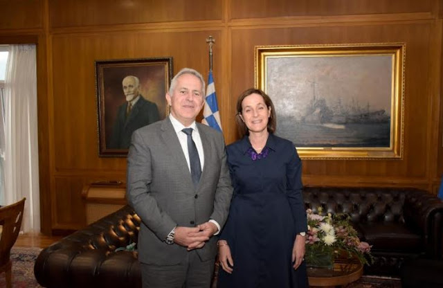 Συνάντηση ΥΕΘΑ Ευάγγελου Αποστολάκη με την Πρέσβη του Ισραήλ - Φωτογραφία 1