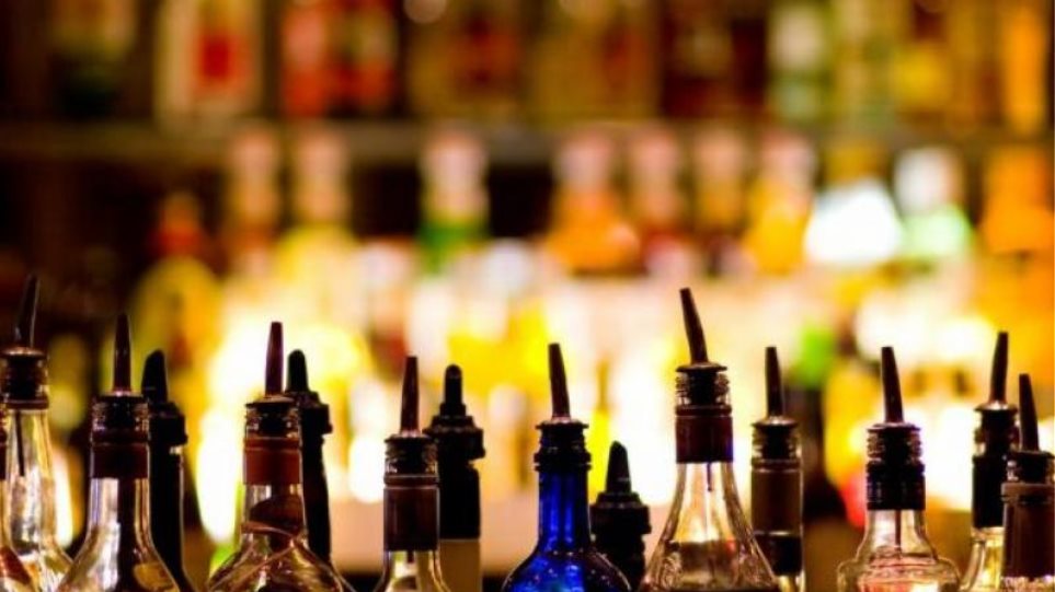 ΣΔΟΕ: Χιλιάδες ποτά «μπόμπες» στα μπαρ της Βόρειας Ελλάδας και της Αττικής - Φωτογραφία 1