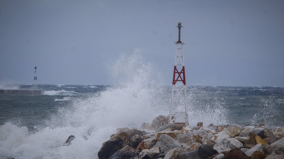 Κακοκαιρία: Τα 121 χλμ. ανά ώρα έφτασαν οι ριπές του ανέμου - Φωτογραφία 1