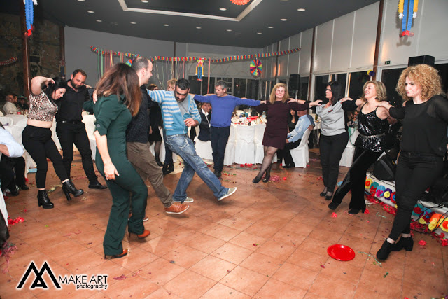 Πολυκοσμία στον Αποκριάτικο χορό του ΗΡΑΚΛΗ ΑΣΤΑΚΟΥ στο κτήμα ΙΟΝΙΟ (φωτο: Make art) - Φωτογραφία 76