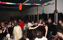Πολυκοσμία στον Αποκριάτικο χορό του ΗΡΑΚΛΗ ΑΣΤΑΚΟΥ στο κτήμα ΙΟΝΙΟ (φωτο: Make art) - Φωτογραφία 58