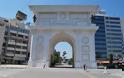 Tα Σκόπια δεν αποκαθηλώνουν τα φαραωνικά αγάλματα παρά τη Συμφωνία των Πρεσπών - Φωτογραφία 6