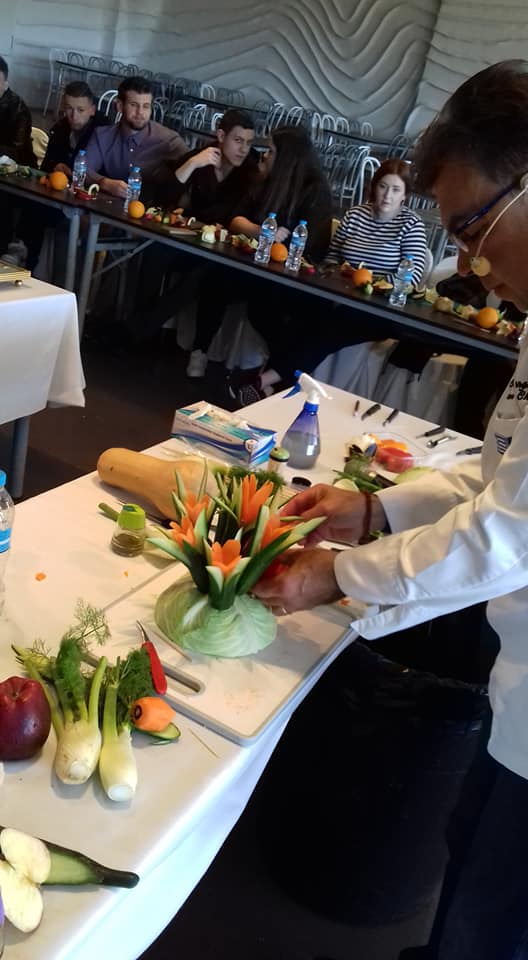 ΒΟΝΙΤΣΑ: Με επιτυχία το Σεμινάριο σκαλίσματος σε φρούτα και λαχανικά από την Λέσχη Αρχιμαγείρων Δυτικής Ελλάδας και Ηπείρου στο Sozos Inn Hotel - Φωτογραφία 9