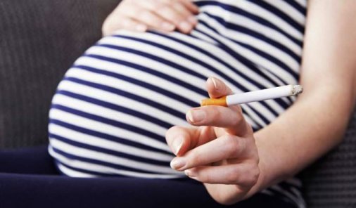 Ένα και μόνο τσιγάρο κατά τη διάρκεια της εγκυμοσύνης αυξάνει τον κίνδυνο αιφνίδιου θανάτου του βρέφους - Φωτογραφία 1