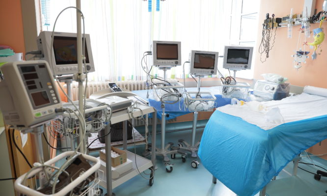 ‘Εκτακτη επιχορήγηση 1,5 εκατομ. ευρώ για νοσοκομειακό εξοπλισμό - Φωτογραφία 1