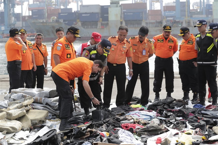 Πτώση Boeing 737 της Lion Air: Το αεροσκάφος έπεφτε και οι πιλότοι έψαχναν απαντήσεις - Φωτογραφία 2